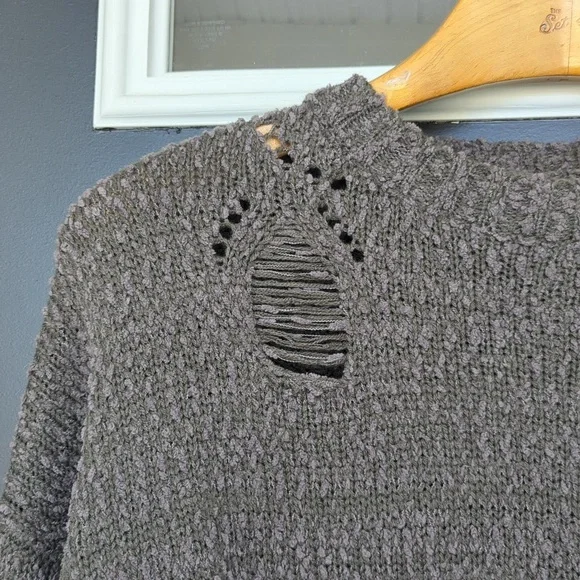 Umgee Amelia brown, distressed oversized sweater size medium - Picture 8 of 8